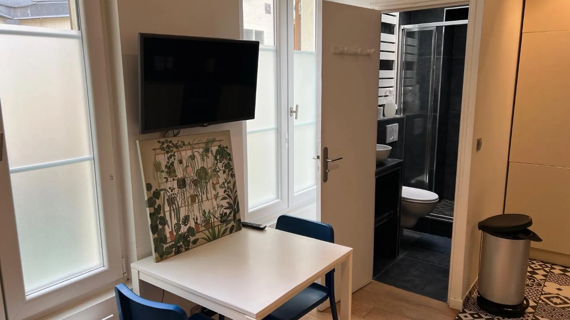 Appartement Atypique Aux Batignolles Paris Daire